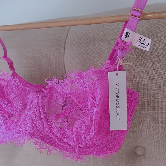 Victoria's Secret Neon Pink Unlined Wicked Bra with Eyelash Lace 32DD New - Picture 2 of 4